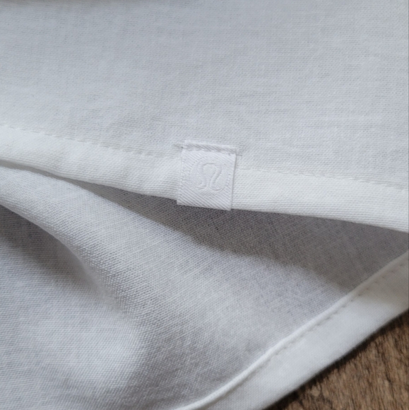 Women's Lululemon Full Day Ahead Short Sleeve Shirt - Picture 6 of 6